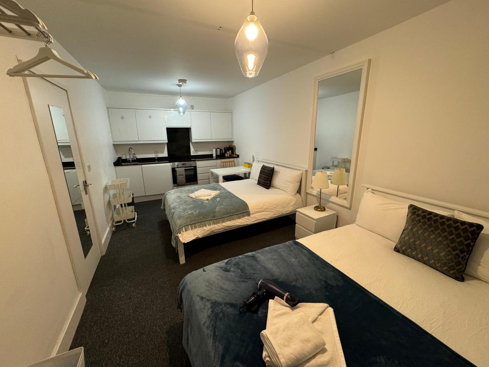 Cosmopolitan Comfort Private Bedrooms In Euston 106 London Exterior photo