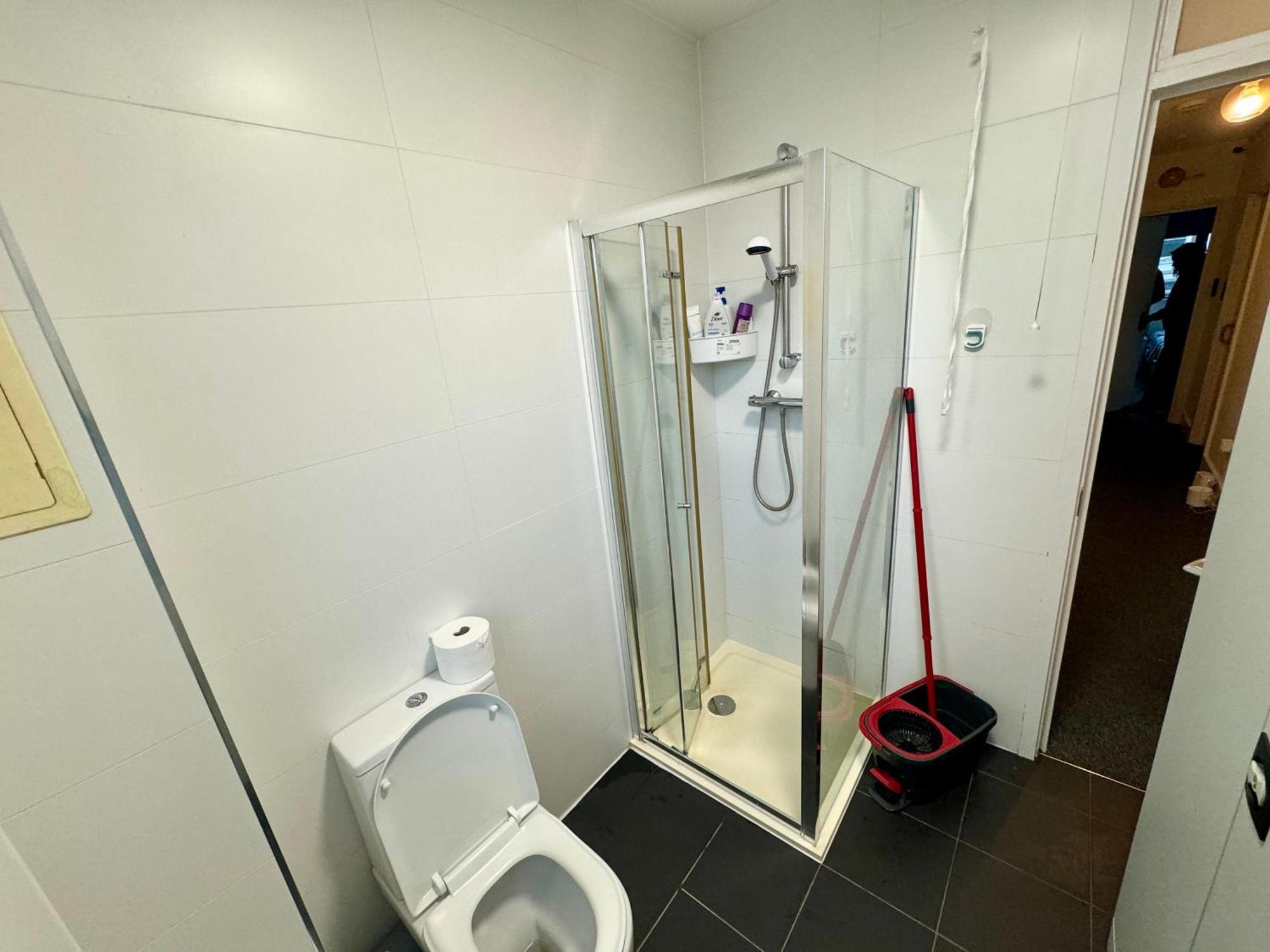 Cosmopolitan Comfort Private Bedrooms In Euston 106 London Exterior photo