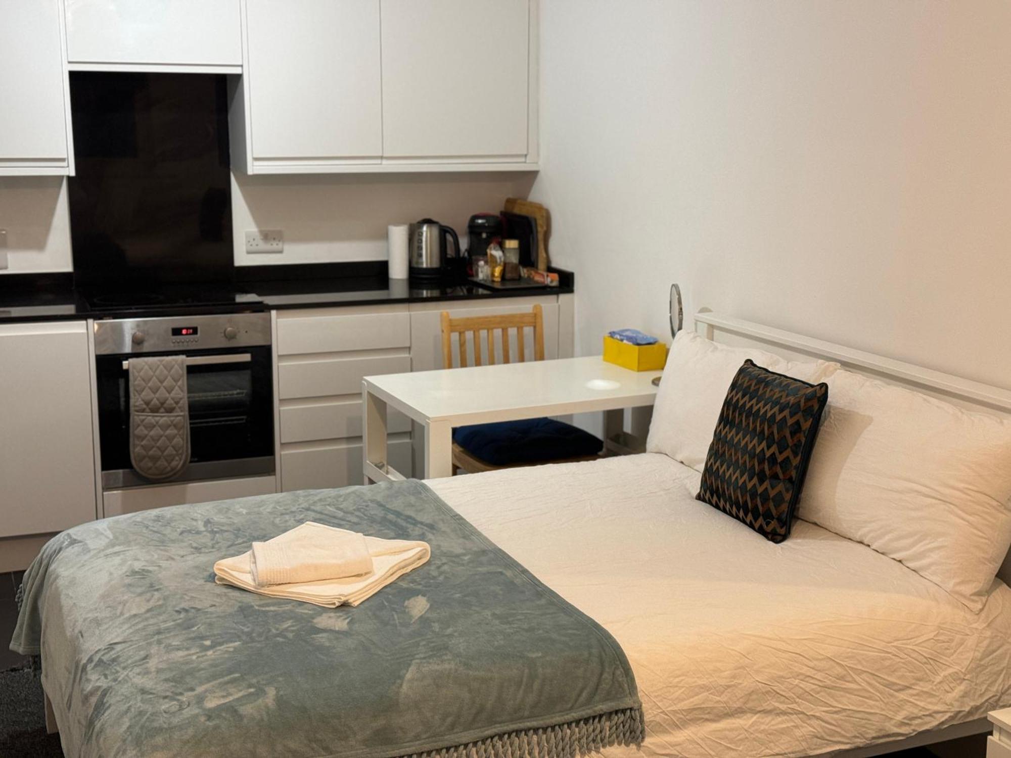 Cosmopolitan Comfort Private Bedrooms In Euston 106 London Exterior photo
