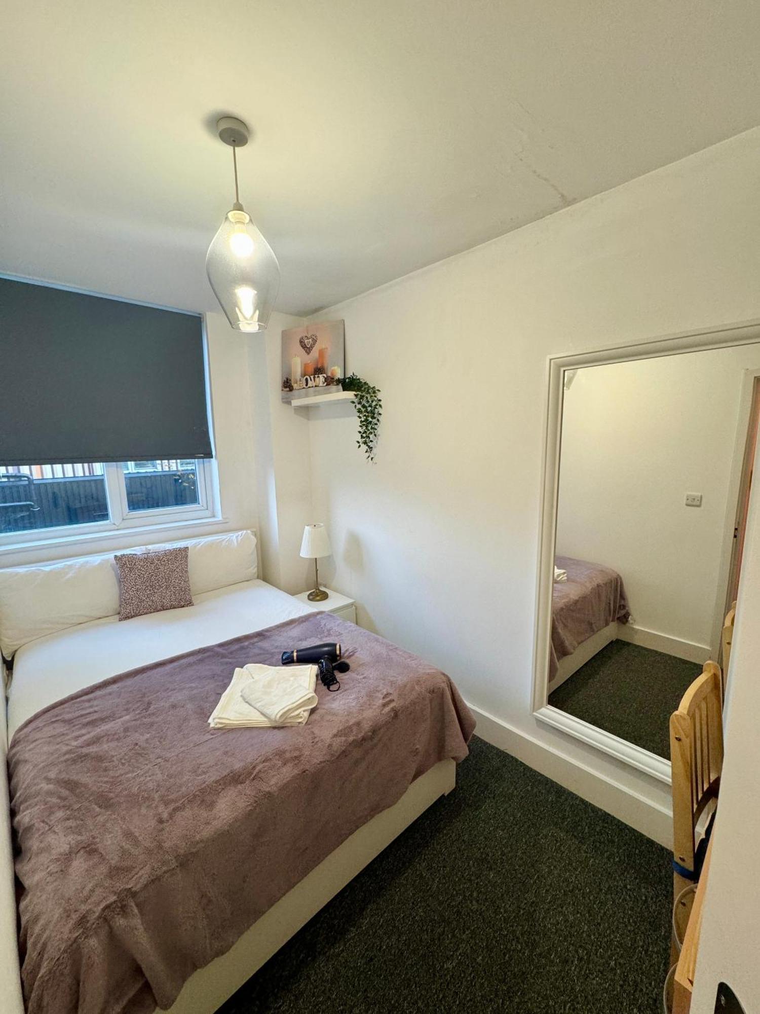 Cosmopolitan Comfort Private Bedrooms In Euston 106 London Exterior photo