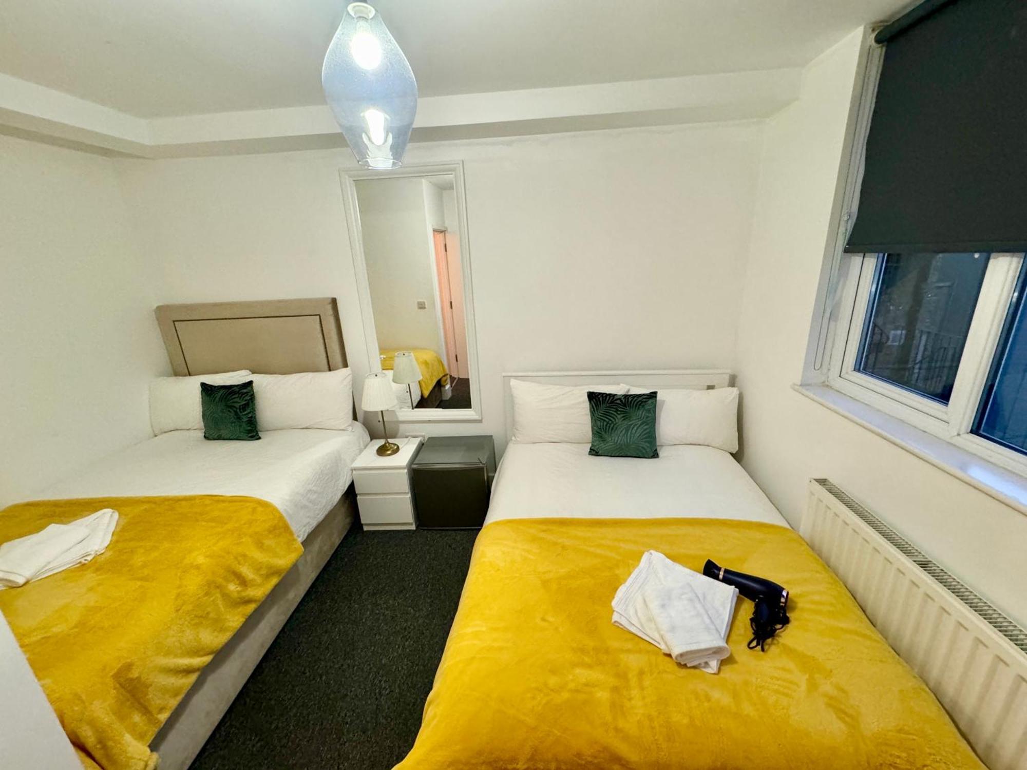 Cosmopolitan Comfort Private Bedrooms In Euston 106 London Exterior photo